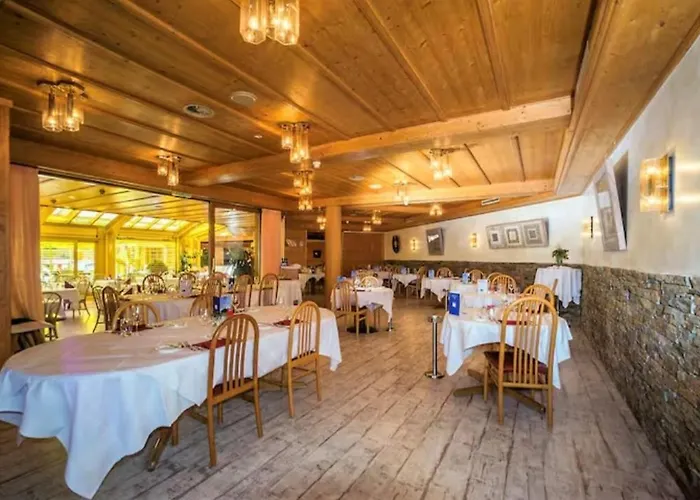 Grand A - Centre Thermal オヴロナ